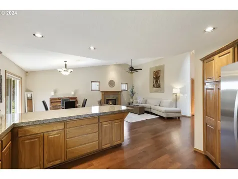 14744 Se Brackenbush Road Clackamas OR 97015