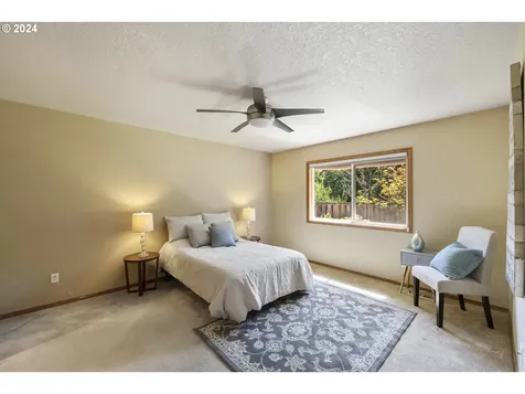 14744 Se Brackenbush Road Clackamas OR 97015