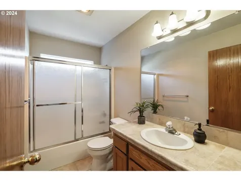 14744 Se Brackenbush Road Clackamas OR 97015