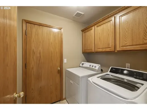 14744 Se Brackenbush Road Clackamas OR 97015