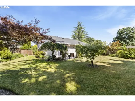 14744 Se Brackenbush Road Clackamas OR 97015