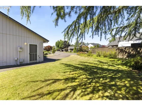 14744 Se Brackenbush Road Clackamas OR 97015