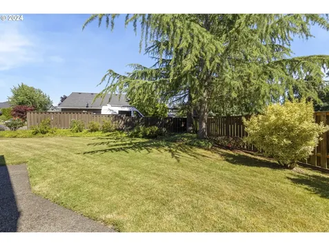 14744 Se Brackenbush Road Clackamas OR 97015