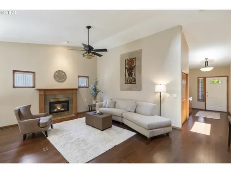 14744 Se Brackenbush Road Clackamas OR 97015