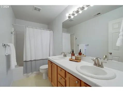 18809 SE 21st Street Vancouver WA 98683