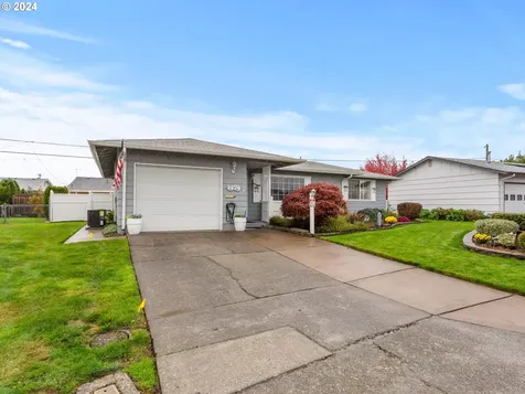 1474 Country Club Circle Woodburn OR 97071