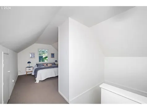 7207 Ne Skidmore Street Portland OR 97218