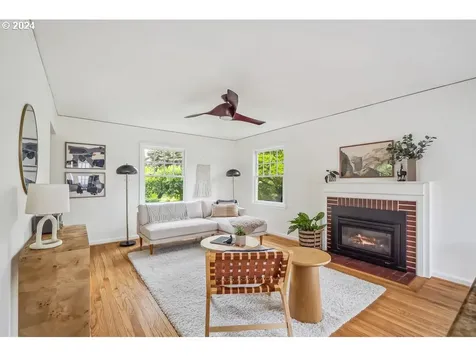 7207 Ne Skidmore Street Portland OR 97218