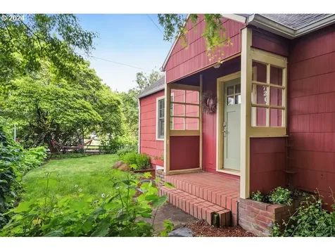7207 Ne Skidmore Street Portland OR 97218