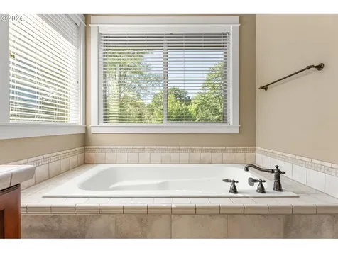 15713 Tara Place Lake Oswego OR 97035