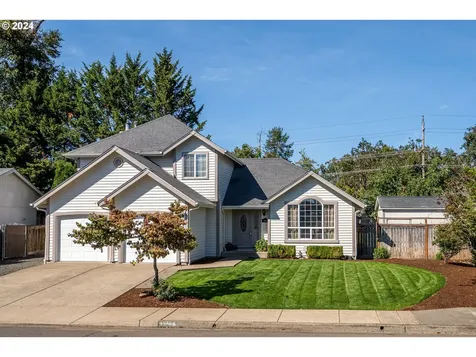 4548 Glacier Street Springfield OR 97478