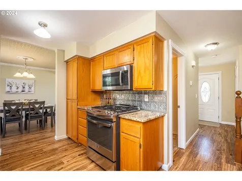 4548 Glacier Street Springfield OR 97478