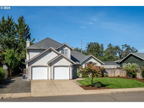 4548 Glacier Street Springfield OR 97478