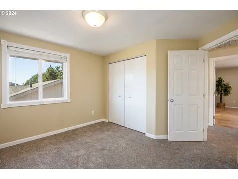 4548 Glacier Street Springfield OR 97478