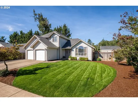 4548 Glacier Street Springfield OR 97478