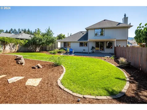 4548 Glacier Street Springfield OR 97478