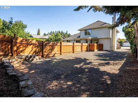 4548 Glacier Street Springfield OR 97478