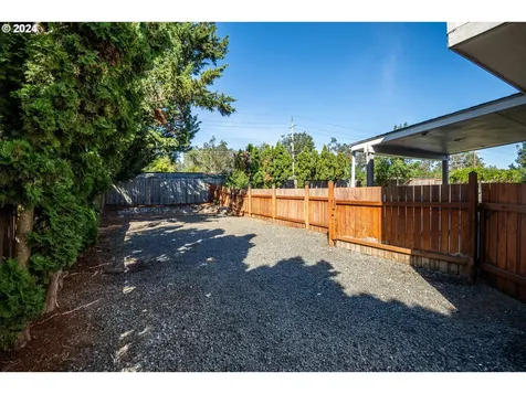 4548 Glacier Street Springfield OR 97478