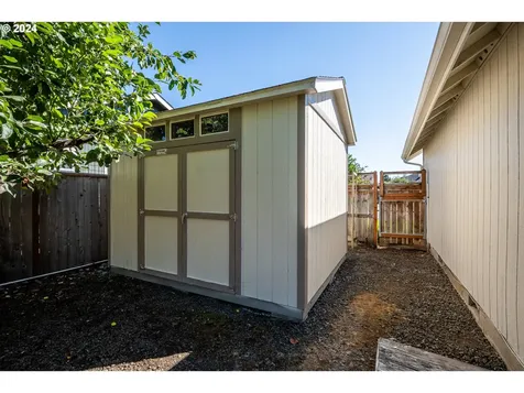4548 Glacier Street Springfield OR 97478