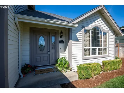 4548 Glacier Street Springfield OR 97478
