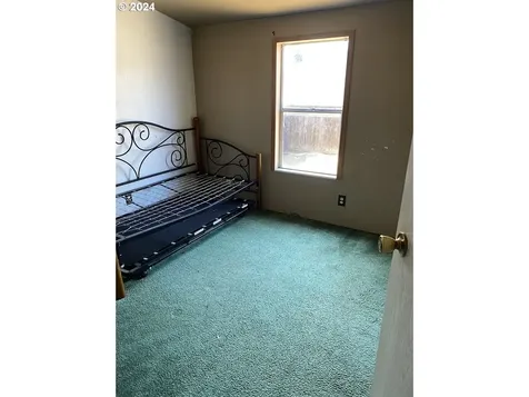 542 E Central Avenue Sutherlin OR 97479