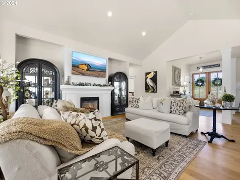 33268 Primrose Lane Warrenton OR 97146