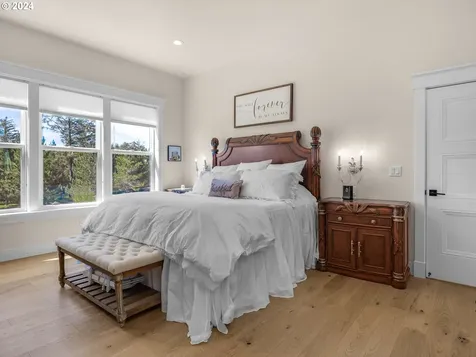 33268 Primrose Lane Warrenton OR 97146