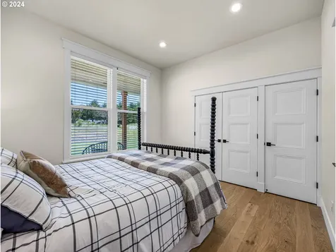 33268 Primrose Lane Warrenton OR 97146