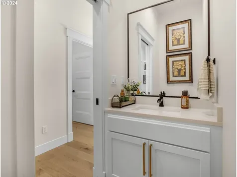 33268 Primrose Lane Warrenton OR 97146