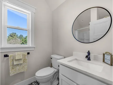 33268 Primrose Lane Warrenton OR 97146