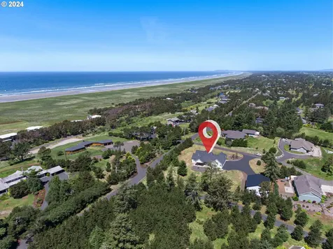 33268 Primrose Lane Warrenton OR 97146