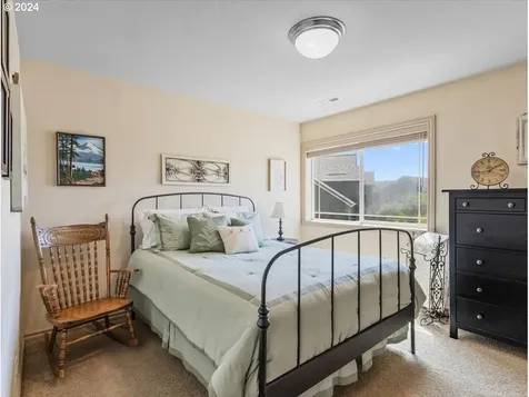 19324 Mayfly Court Oregon City OR 97045