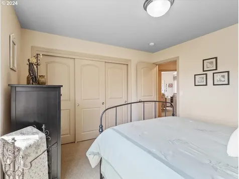 19324 Mayfly Court Oregon City OR 97045