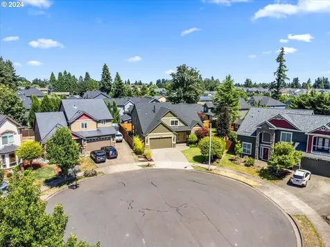 19324 Mayfly Court Oregon City OR 97045