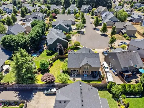 19324 Mayfly Court Oregon City OR 97045