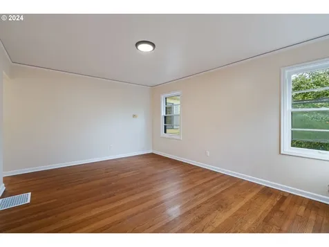 2536 N Baldwin Street Portland OR 97217