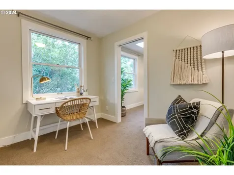 2239 Se 51st Avenue Portland OR 97215