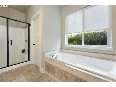 8609 SW Logan Lane Tualatin OR 97062