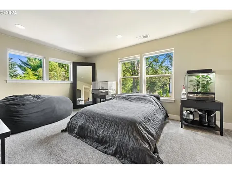 8609 SW Logan Lane Tualatin OR 97062