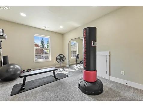 8609 SW Logan Lane Tualatin OR 97062