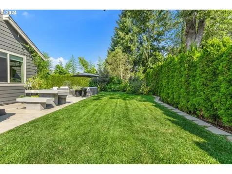 8609 SW Logan Lane Tualatin OR 97062