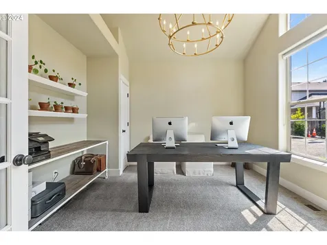8609 SW Logan Lane Tualatin OR 97062