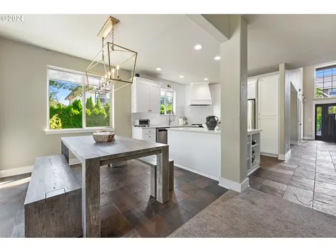 8609 SW Logan Lane Tualatin OR 97062