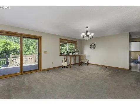 301 Ne Lucas Road Troutdale OR 97060