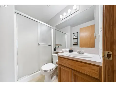 120 Oxford Road Longview WA 98632