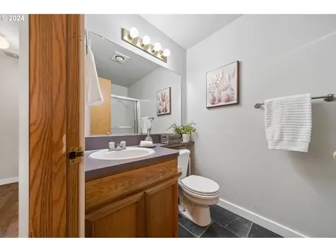 120 Oxford Road Longview WA 98632