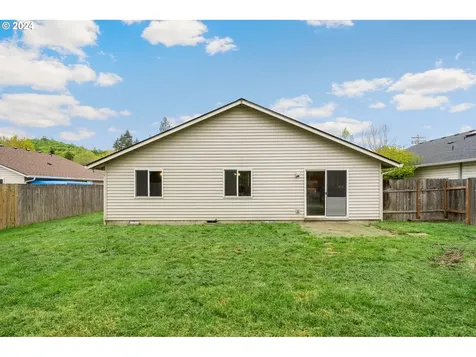 120 Oxford Road Longview WA 98632