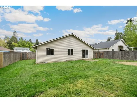 120 Oxford Road Longview WA 98632