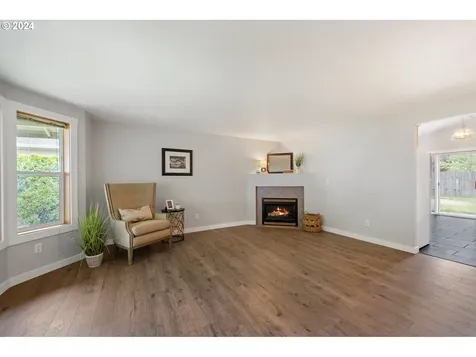 120 Oxford Road Longview WA 98632