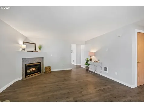 120 Oxford Road Longview WA 98632